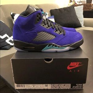 Air Joran 5 V Retro "Alternate Grapes"
